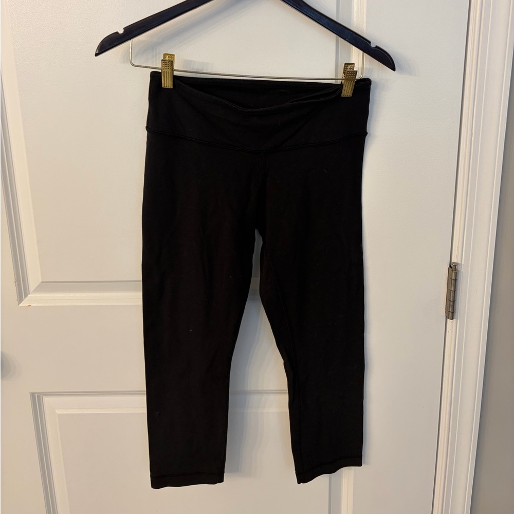 Lululemon Black Capris